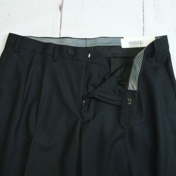 LAUREN RALPH LAUREN NWT Black Pleated Front Polished Cuff Machine Washab… - Picture 1 of 14